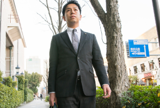 社員紹介（営業：イメージ写真）